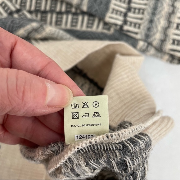 MENS MFH KNITS CREWNECK SWEATER SIZE M 100% Baby ALPACA MADE IN PERU - Picture 6 of 7